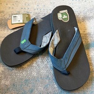 Men's Size 9 Sanuk Beer Cozy Light Flip-Flops